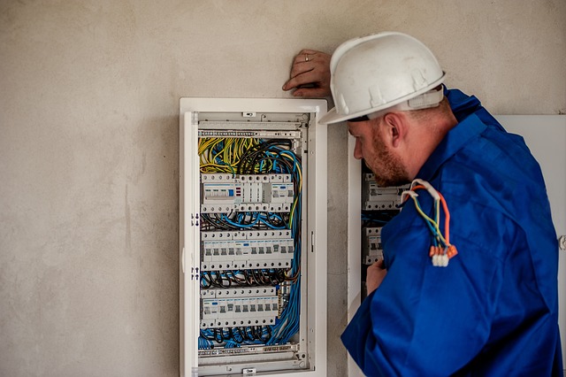 Terrassier, mais pas seulement, artisan électricien à Annecy