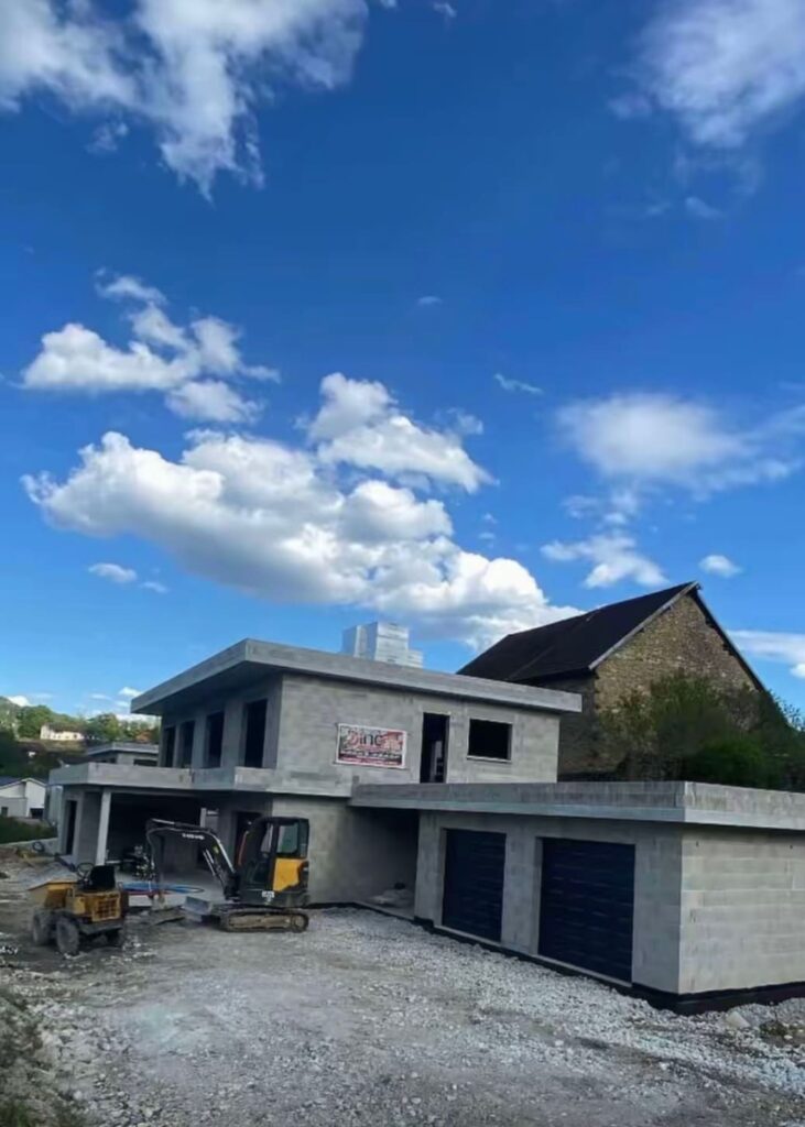 Réalisation d'une maison par notre entreprise de maçonnerie
