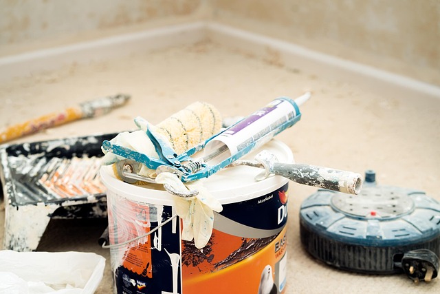 Pot de peinture